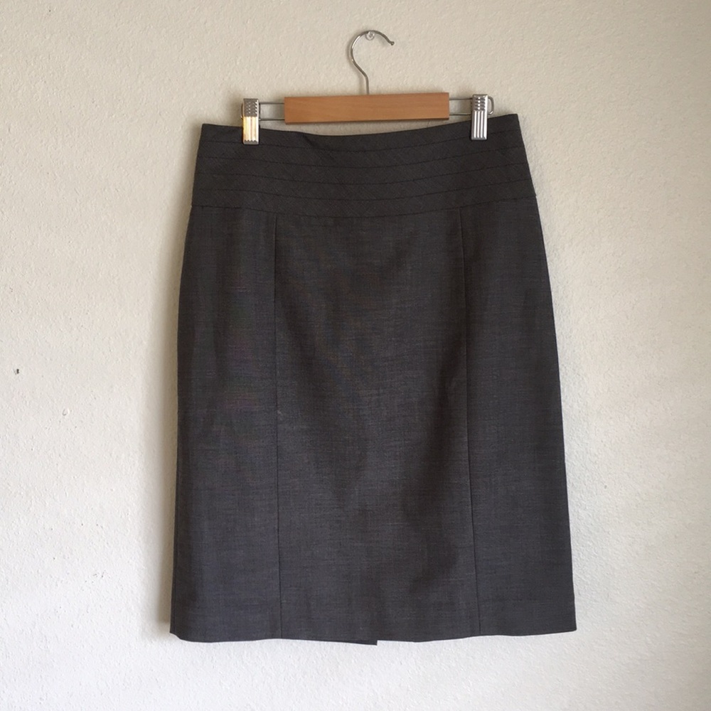 H&M gray like new pencil skirt